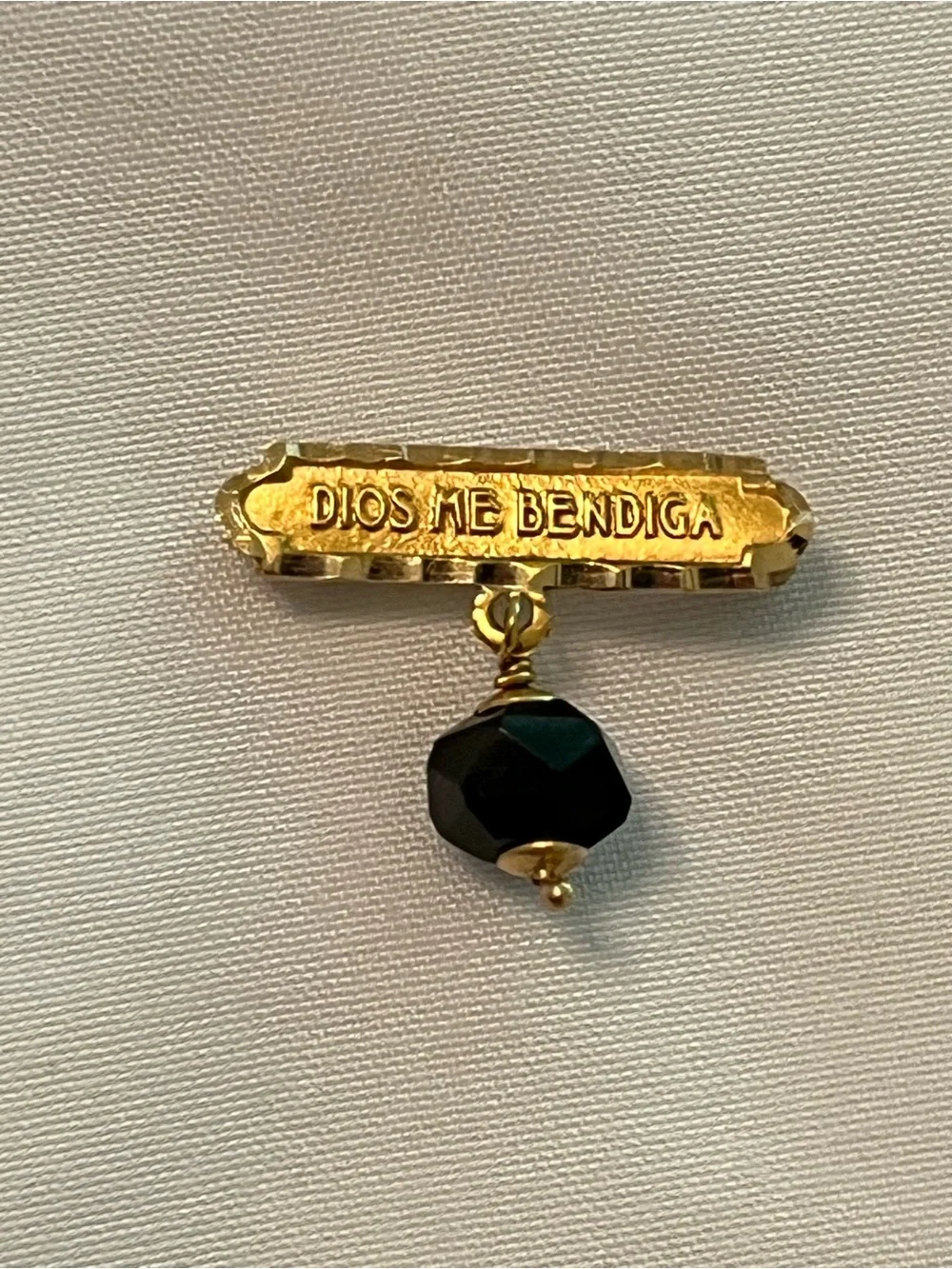 14K Gold Vintage Cuban Baby Dios Me Bendiga Azabache Mal de Ojo Broche Pin